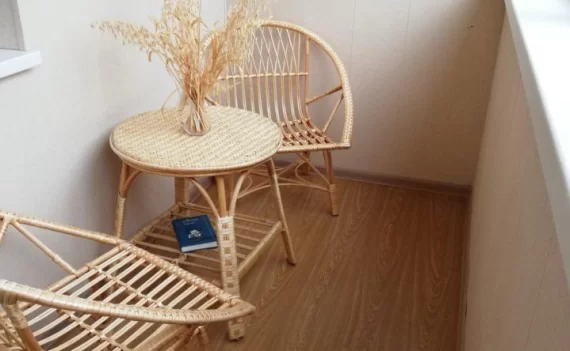 Столы на балкон